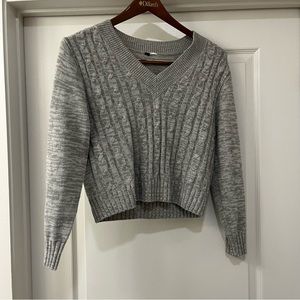 H&M v neck cropped cable sweater in gray